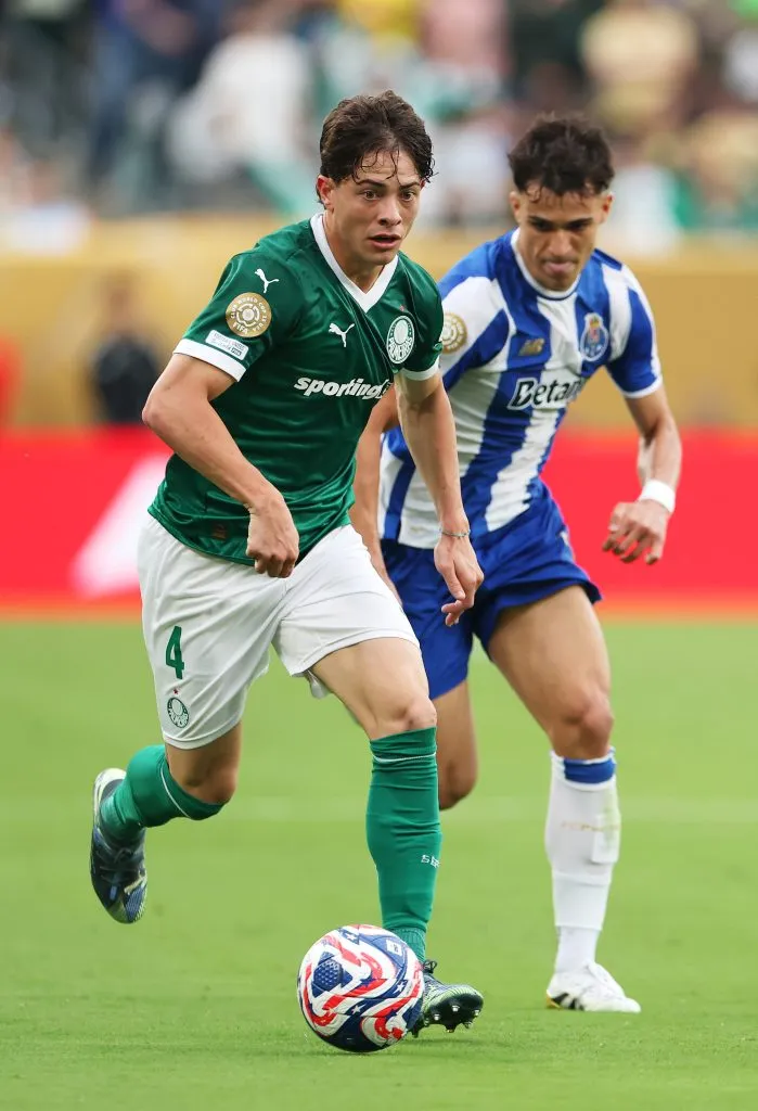 Agustín Giay en Palmeiras – Porto por el Mundial de Clubes.