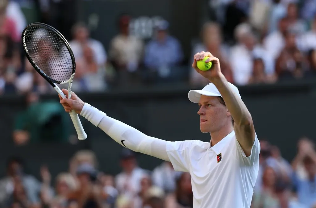 Sinner quiere conquistar Wimbledon y escaparse en el ranking ATP (Getty Images).