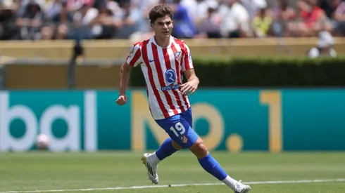 Atlético de Madrid analiza generar una dupla ofensiva con Julián Alvarez y Thiago Almada.