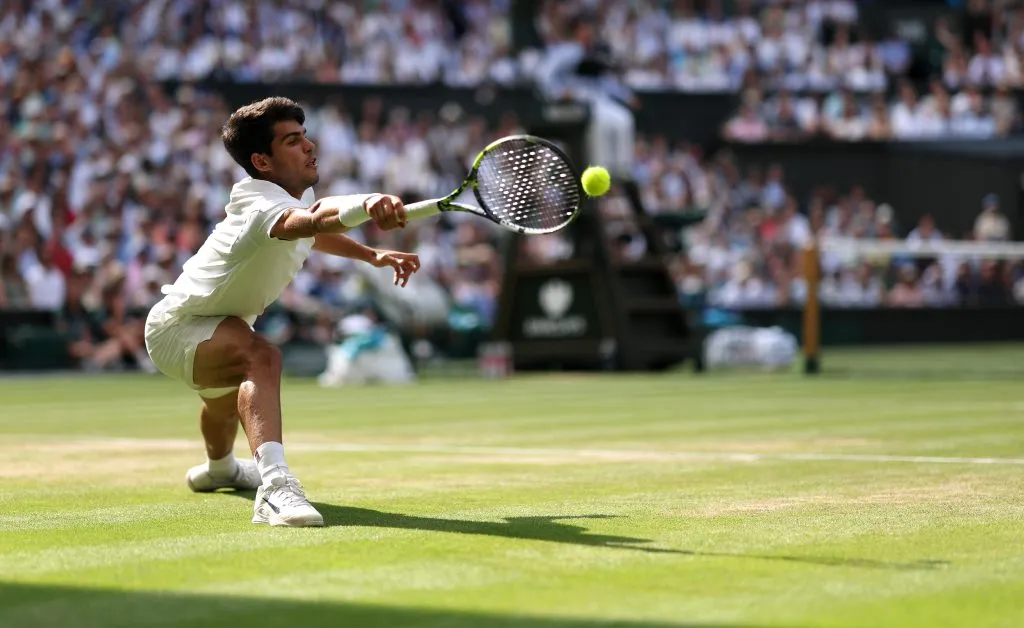 Alcaraz, dejando la vida en cada pelota. (Foto: Getty).
