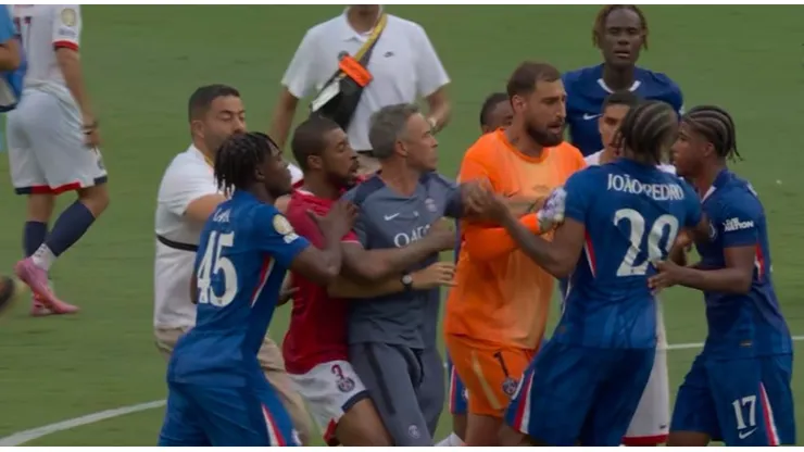 El increíble golpe de Luis Enrique a Joao Pedro tras la derrota de PSG vs. Chelsea en la final del Mundial de Clubes