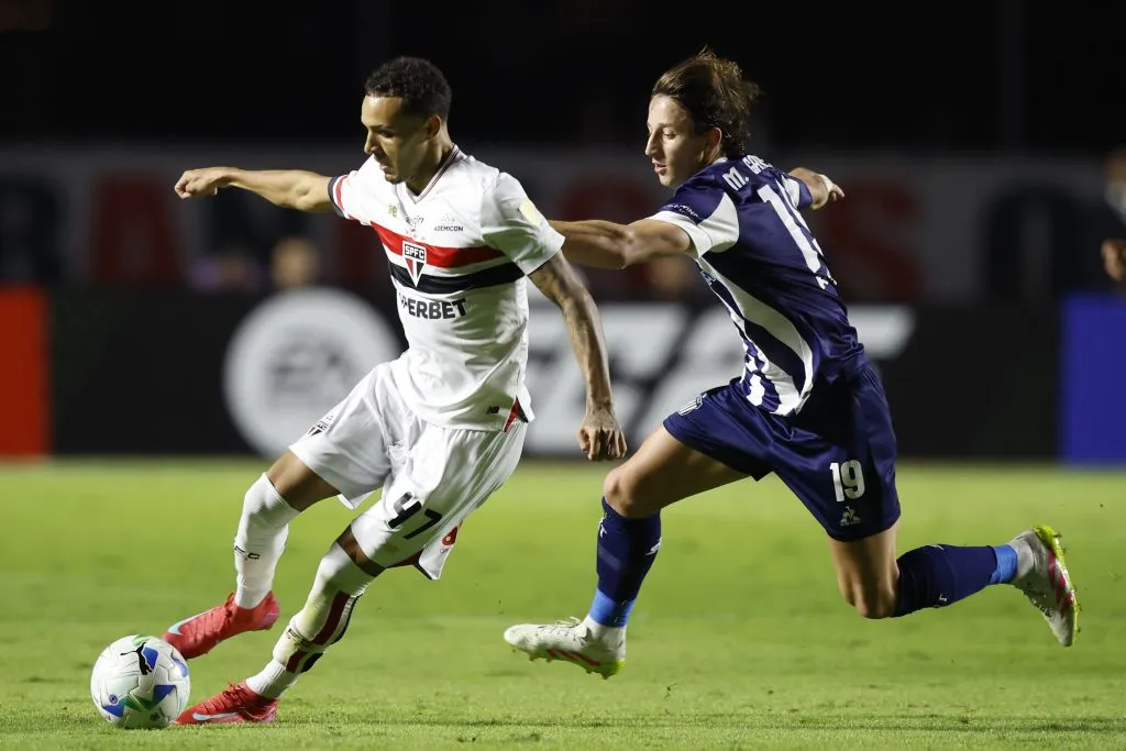 Matías Galarza ante Sao Paulo. (Foto: Getty).
