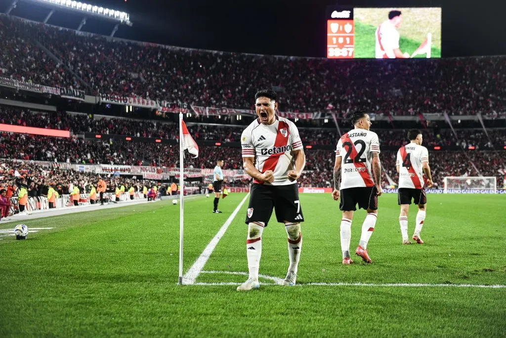 Maxi Salas convirtó ante Platense. (Foto: Prensa River).