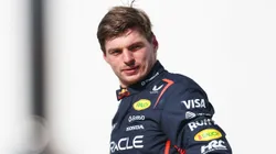 Max Verstappen en el paddock de la F1
