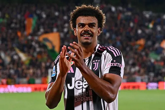 Veiga jugó toda la 2024/25 en Juventus, pero volvió a Chelsea y no estuvo en la lista para el Mundial de Clubes