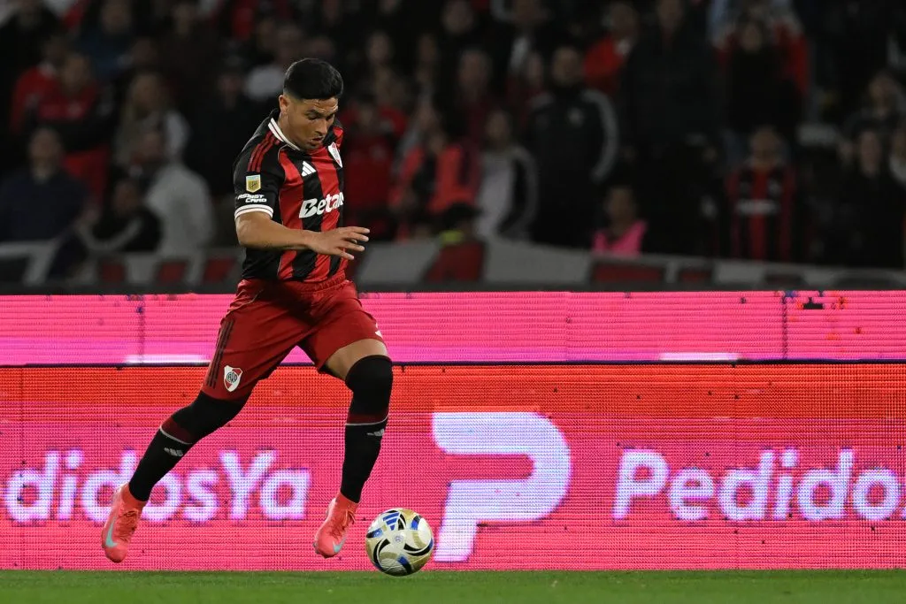 Maximiliano Salas ante Instituto. (Foto: Getty).