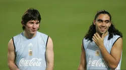 Juan Pablo Sorín junto a Lionel Messi.