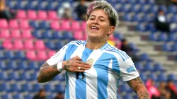 Yamila Rodríguez, delantera de la Selección Argentina tras anotar el gol en la Copa América. (@Argentina)
