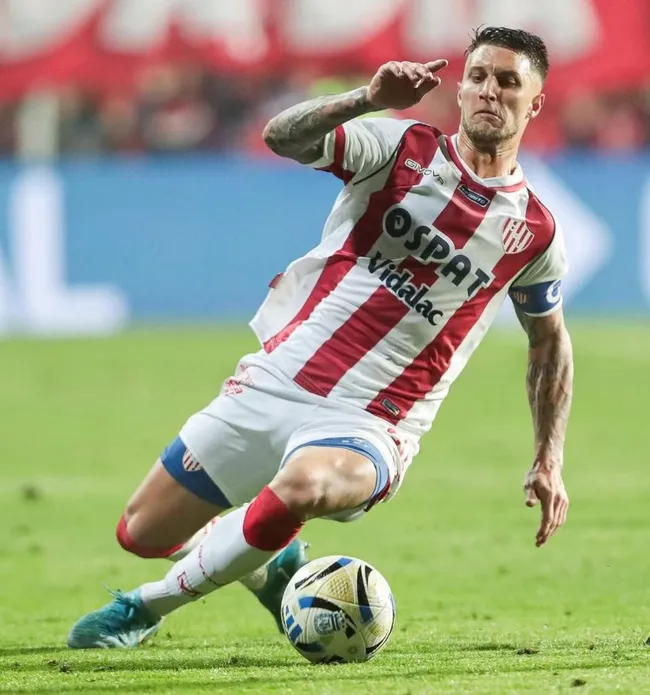 Franco Pardo, nuevo refuerzo de Racing (@franpaardo).