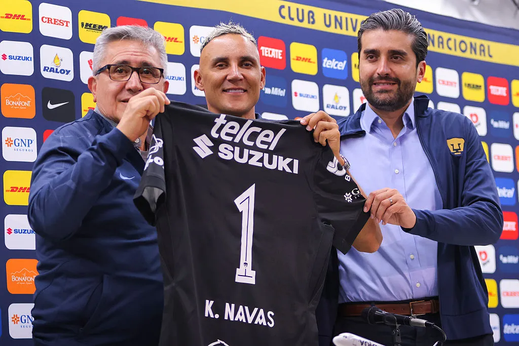 Keylor Navas tuvo su presentación oficial con Pumas.