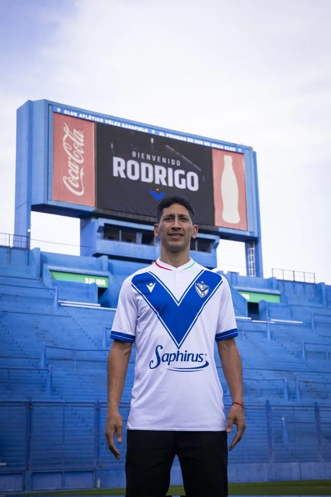 Aliendro se convirtió en refuerzo de Vélez al no tener lugar en River.