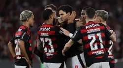 El plantel de Flamengo celebra un gol ante Fluminense.