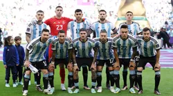 El equipo de la Selección Argentina ante Arabia Saudita en el Mundial 2022.