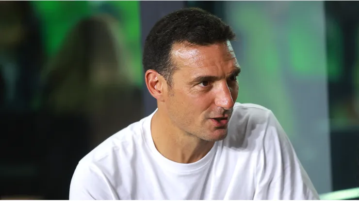 El mejor piloto de la Fórmula 1, según Lionel Scaloni: "A veces hace milagros"