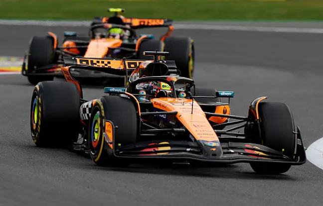 Los McLaren siguen dominando en la F1 2025.