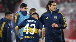 Milton Delgado y Edinson Cavani en la derrota ante Huracán.