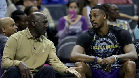 Dwight Howard eligió a Kobe Bryant como el mejor de la historia: "Multiplicó todo lo que hizo Michael Jordan"