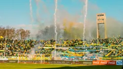 Los hinchas de Aldosivi en el Minella.