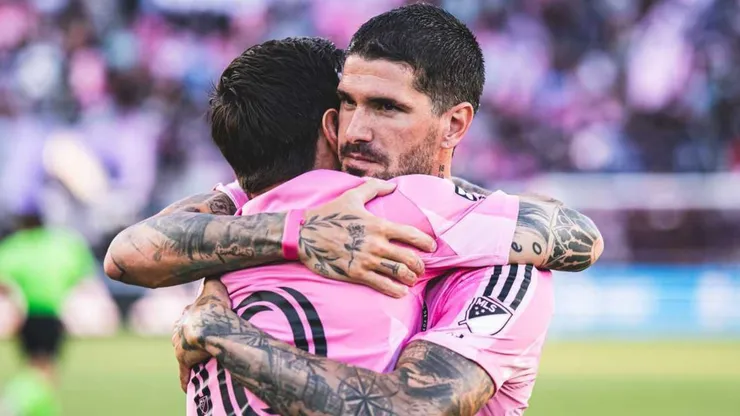 Messi y De Paul enfrentaron a Atlas.