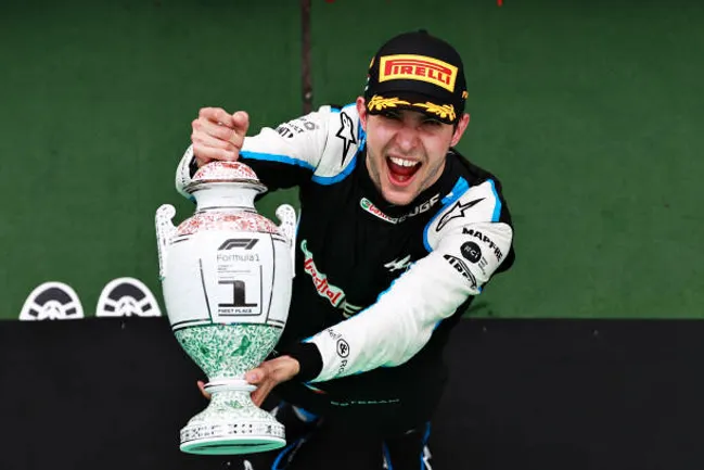 Ocon le dio su único triunfo a Alpine en 2021.