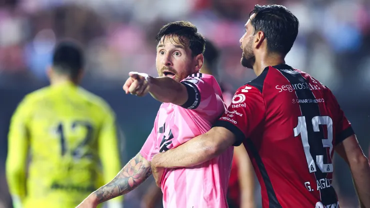 Indignación en México por la intervención del guardaespaldas de Messi en el final caliente con los jugadores de Atlas: "Impunidad total"