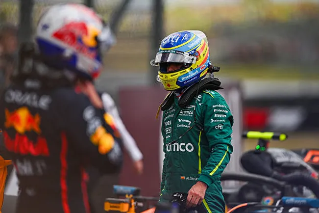 Alonso acusó dolores de espalda luego de la carrera en Bélgica.