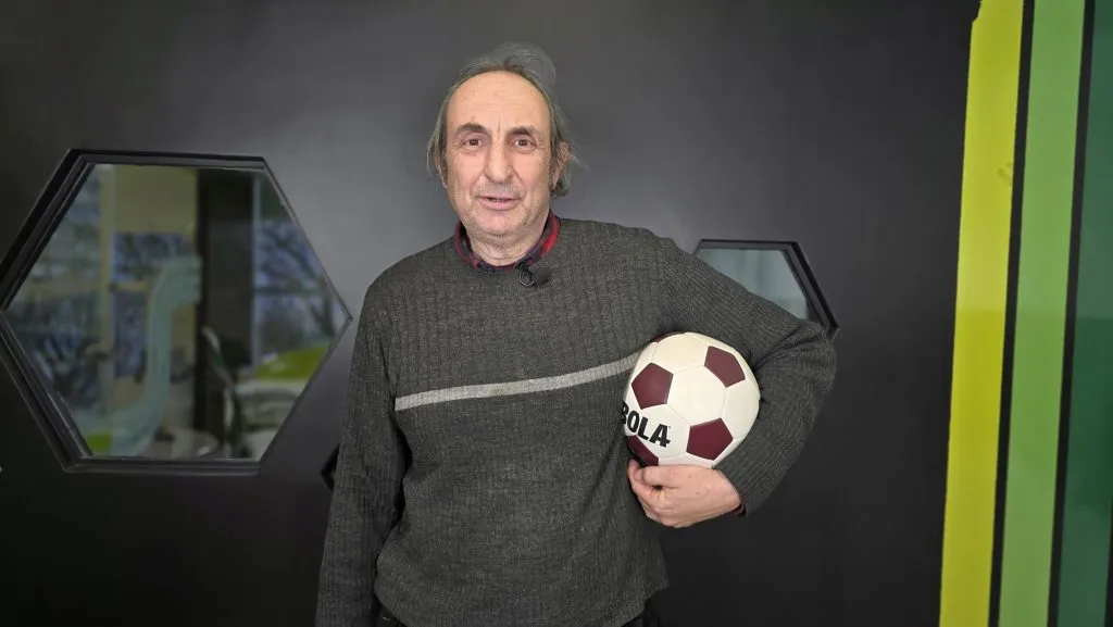 El Sordo considera que las transmisiones de fútbol deben ser abiertas y gratuitas. (Foto: Miguel Alvarado).