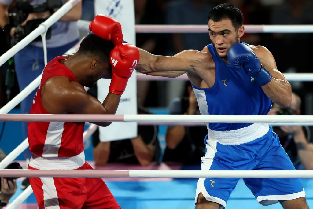 El control de dopaje positivo frena el ascenso de Mullojonov en la división de peso pesado.