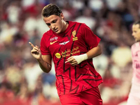 Retegui anotó su primer gol con Al Qadsiah ante el Sevilla de Almeyda