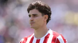 Giacomo Raspadori se acerca al Atlético de Madrid en donde buscaría hacerse un lugar junto a Julián Alvarez.