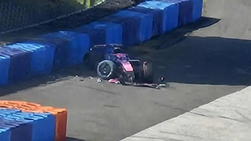 Así quedó el auto de Colapinto tras el golpe en Hungría.