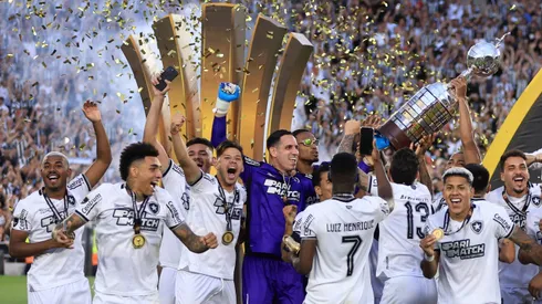 Botafogo fue nominado por France Football a Mejor Club Masculino junto a PSG, Chelsea, Barcelona y Liverpool.