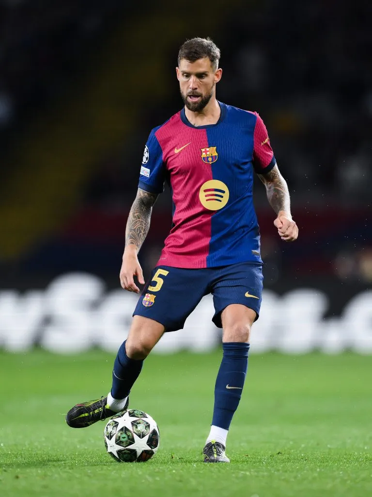 Íñigo Martínez se fue de Barcelona a Al Nassr.