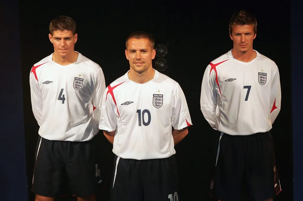 Steven Gerrard, Michael Owen y David Beckham, en la Selección de Inglaterra. (Getty Images)