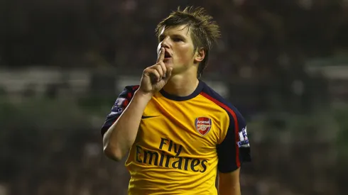 Fue una estrella de la Premier League, quedó marcado por sus escándalos y ahora está irreconocible: "Parece un profesor de química"