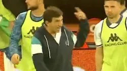 Los picantes gestos de Gustavo Costas a los hinchas de Boca tras el empate con Racing en La Bombonera