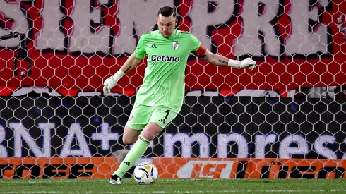 Franco Armani, la figura de River ante Independiente.