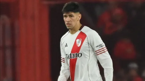 Lautaro Rivero, zaguero central de River, surgido de las divisiones inferiores.