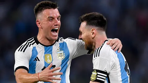 Giovani Lo Celso y Lionel Messi en la Selección Argentina.