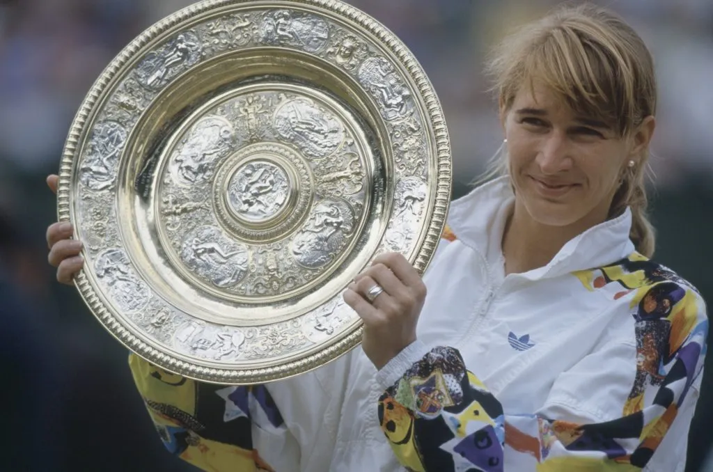 Steffi Graf luego de conquistar Wimbledon en 1993. (Foto: Getty).