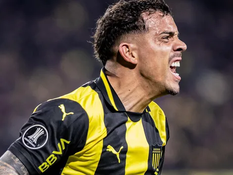 En un partido a pura fricción, Peñarol venció a Racing en la ida de los octavos de final de la Copa Libertadores