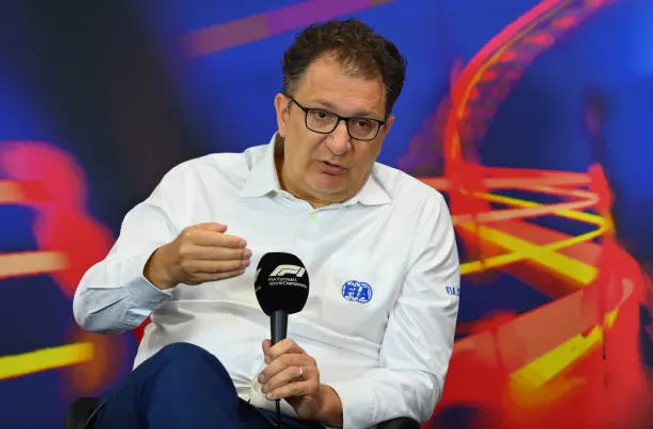 Tombazis afirmó que rápidamente la diferencia desaparecerá, mientras las escuderías desarrollan los autos.