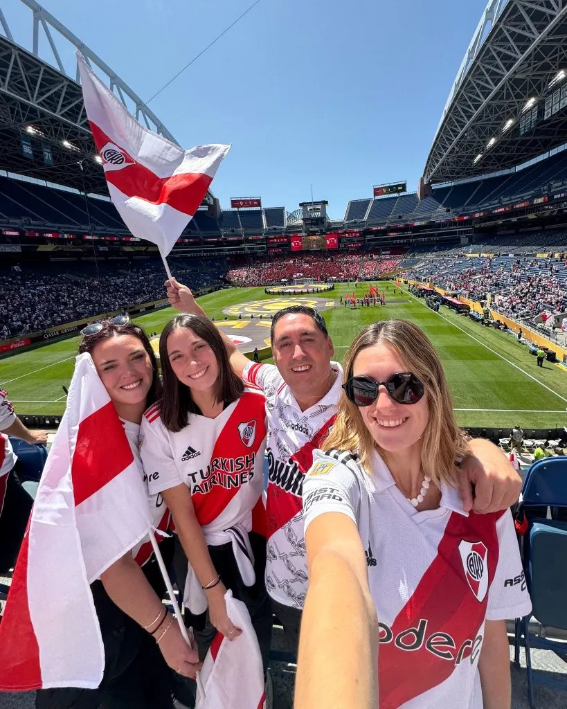 Carlos Trillo, presente en el Mundial de Clubes 2025 para alentar a River. (Foto: @DrCarlosTrillo).