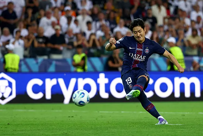 Kang-In Lee fue la figura del PSG en la Supercopa UEFA y podría irse antes del cierre del mercado.