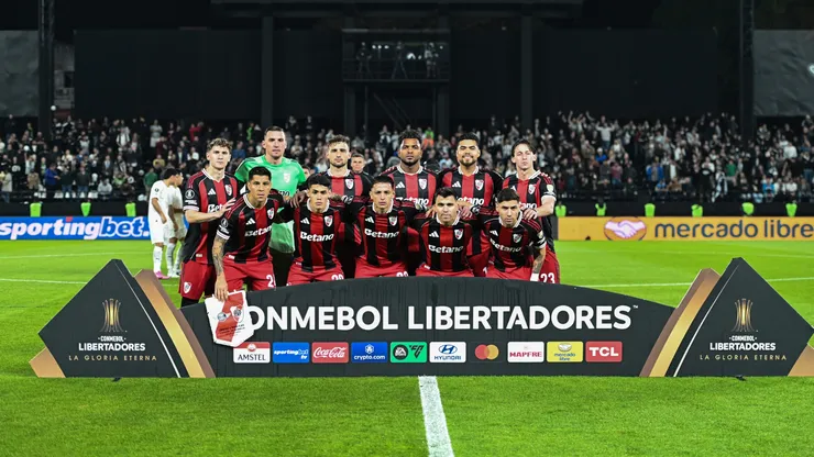 Los once titulares de River en Paraguay.