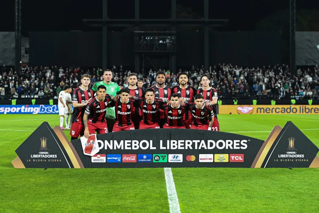 El equipo titular de River Plate en el duelo ante Libertad de Paraguay por los octavos de final de la Copa Libertadores 2025. (Getty Images)