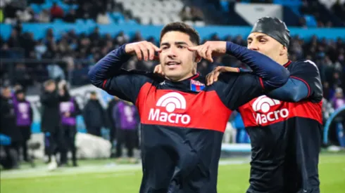 Braian Martínez e Ignacio Russo, autores de los goles de Tigre ante Racing.