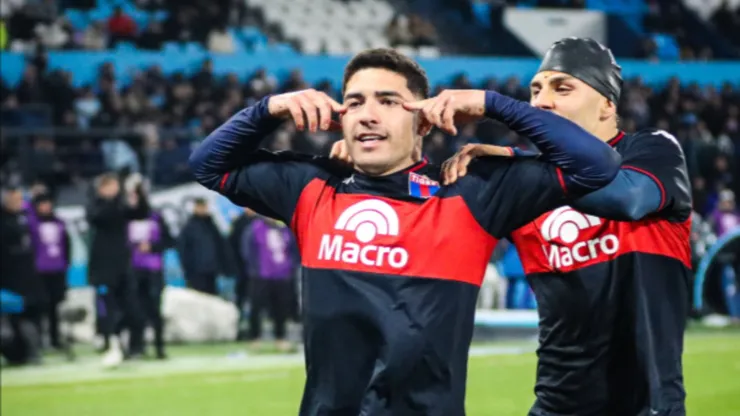 Braian Martínez e Ignacio Russo, autores de los goles de Tigre ante Racing.