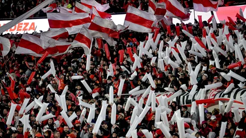 Los hinchas de River Plate en la tribuna del Estadio Monumental.