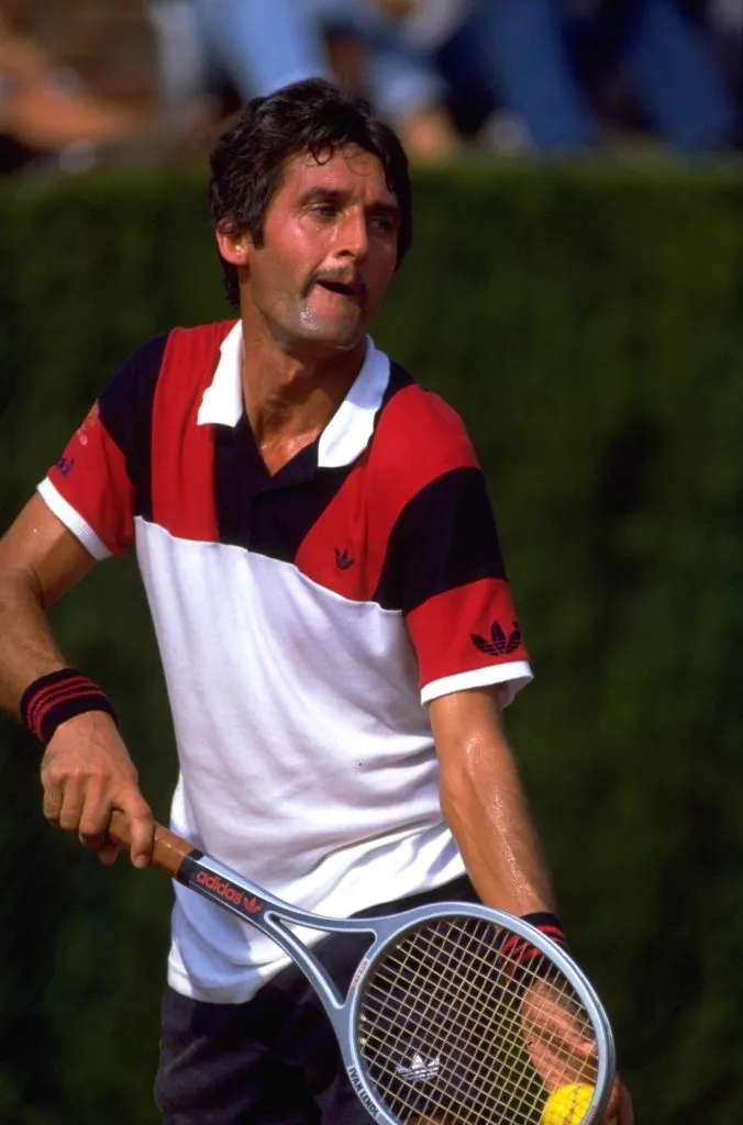 José Higueras ganó 16 títulos en individuales. (Foto: Getty).